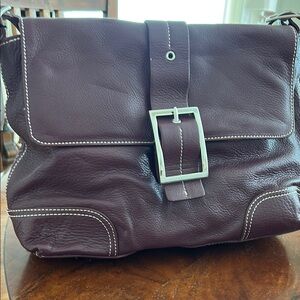 Elegant Plum Leather Shoulder Bag